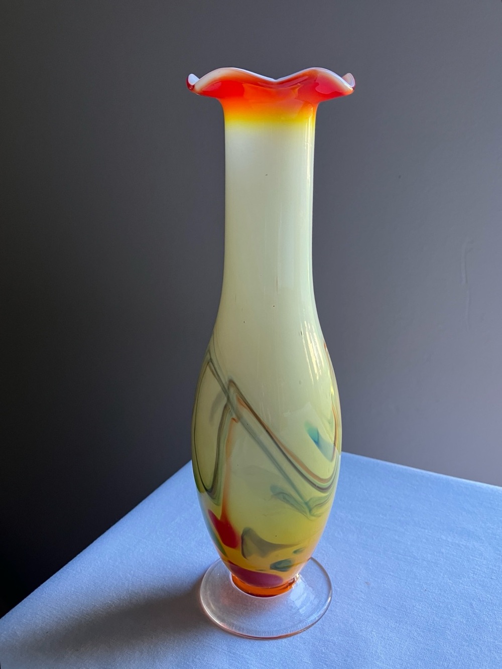 Vintage Dalian Glass Snowflake Vase Mid Century